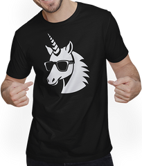 Produktbild von T-Shirt mit Mann Einhörner Anime Einhorn Manga Märchen Sonnenbrille