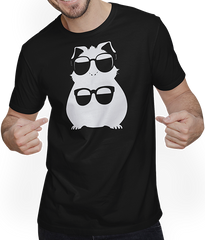 Produktbild von T-Shirt mit Mann Lustiges Meerschweinchen mit Sonnenbrille Meerschweinchen