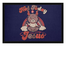 Fußmatte zeigt Baphomet mit satanischem Spruch Not Today Jesus