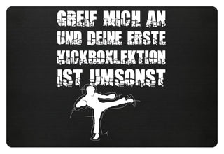 Kampfsportlektion ist umsonst! | Fußmatte in Schwarz in Größe 60x40cm