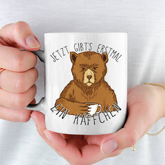 Jetzt gibts erstmal ein Käffchen Bär 1 Lustige Kaffeetassee online kaufen Geschenkidee