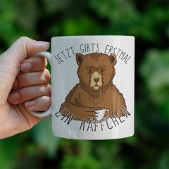 Jetzt gibts erstmal ein Käffchen Bär 1 Lustige Kaffeetassee online kaufen Geschenkidee