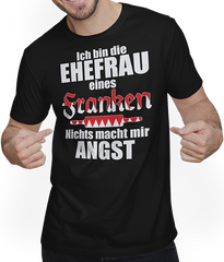 Produktbild von T-Shirt mit Mann Fränkischer Spruch | Ehefrau eines Franken | Frankenland